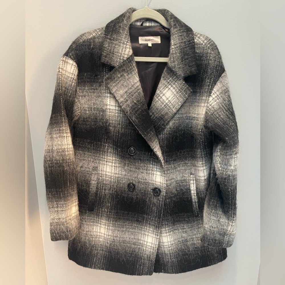 Wildflower Fuzzy Plaid Wool Blend Coat – Black/Gray – Size M